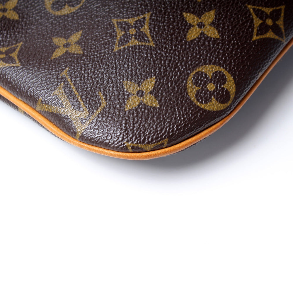 
                      
                        Pochette Bosphore Monogram
                      
                    