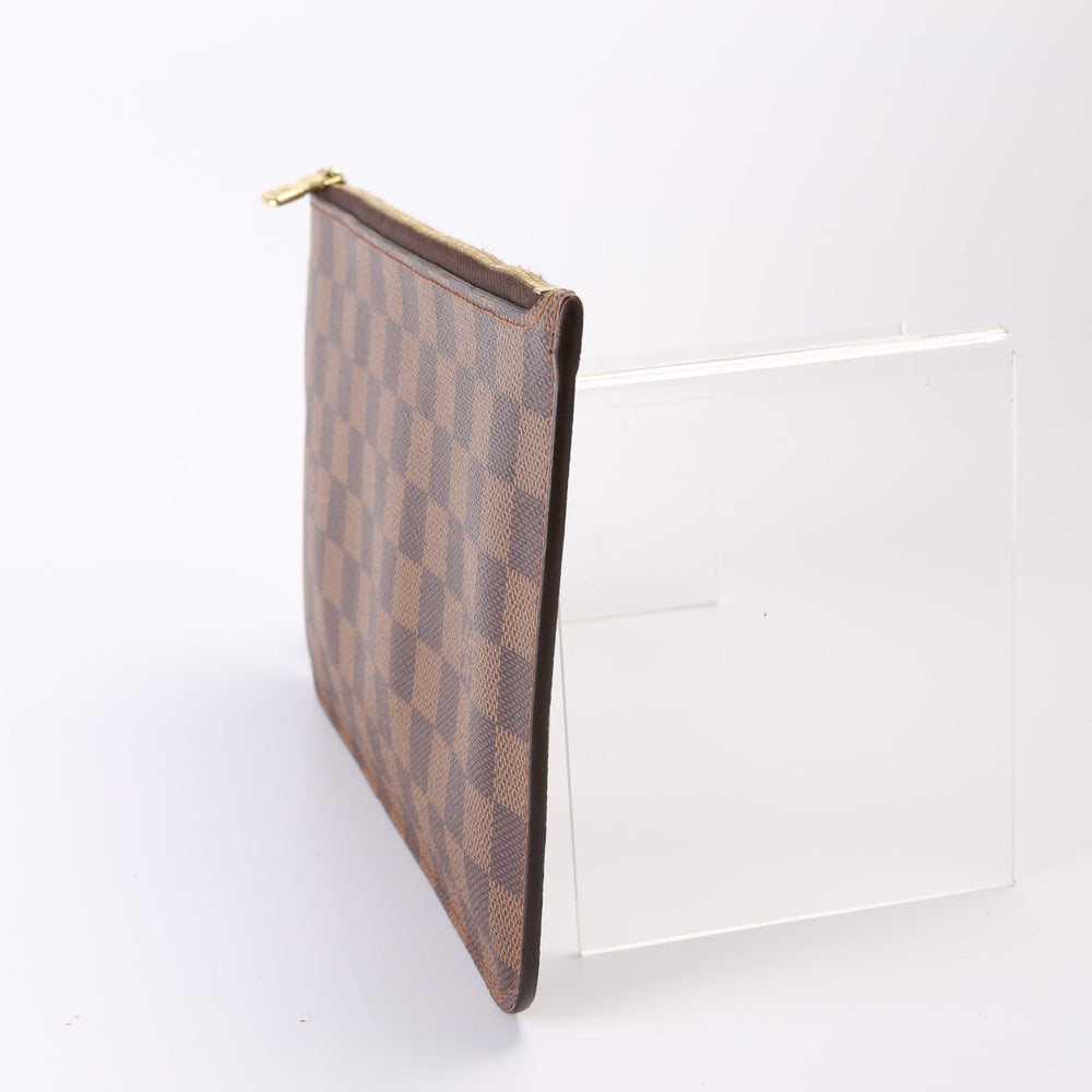 
                      
                        Pochette Only Damier Ebene Neverfull
                      
                    