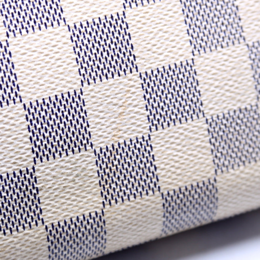 
                      
                        Favorite PM Damier Azur
                      
                    