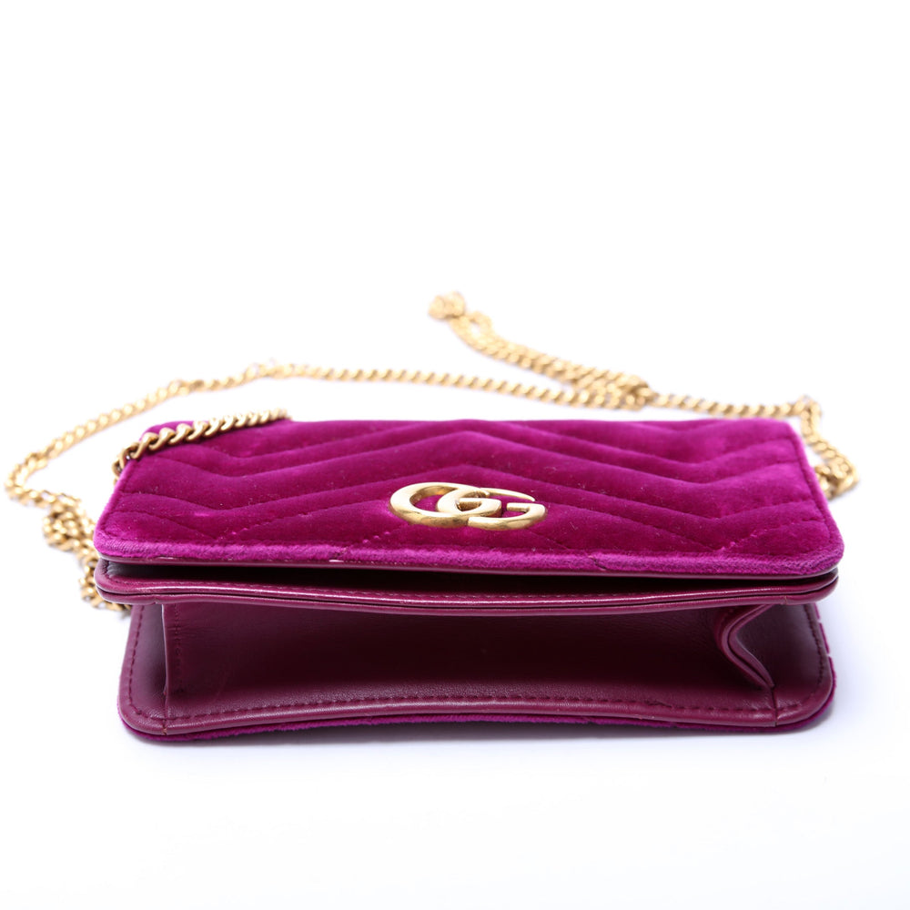 
                      
                        GG Marmont Velvet Mini Bag
                      
                    