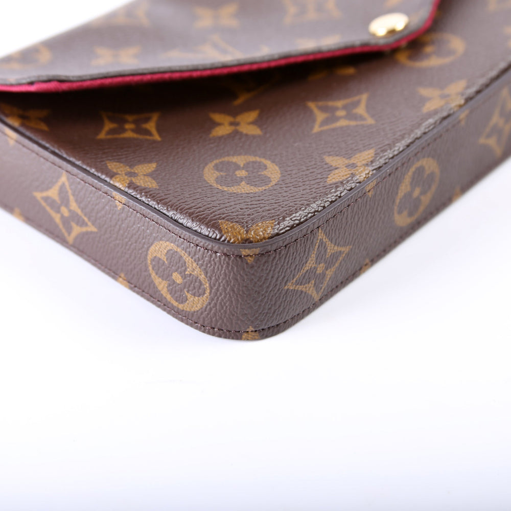 
                      
                        Pochette Felicie Monogram
                      
                    