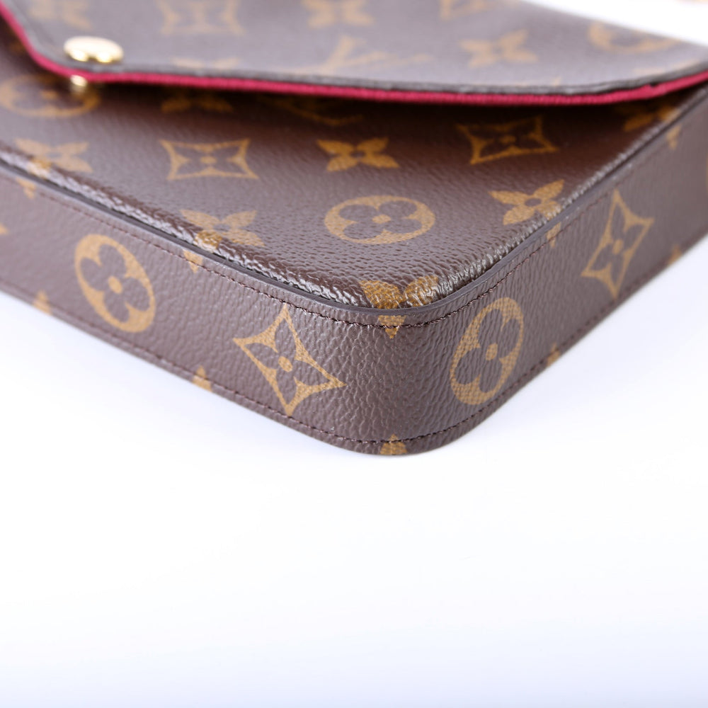 
                      
                        Pochette Felicie Monogram
                      
                    