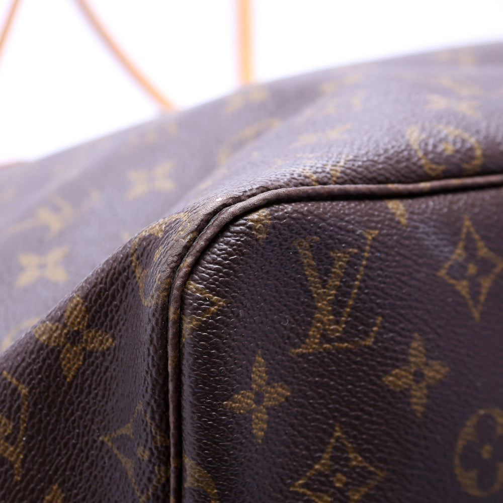 
                      
                        Neverfull GM Monogram
                      
                    