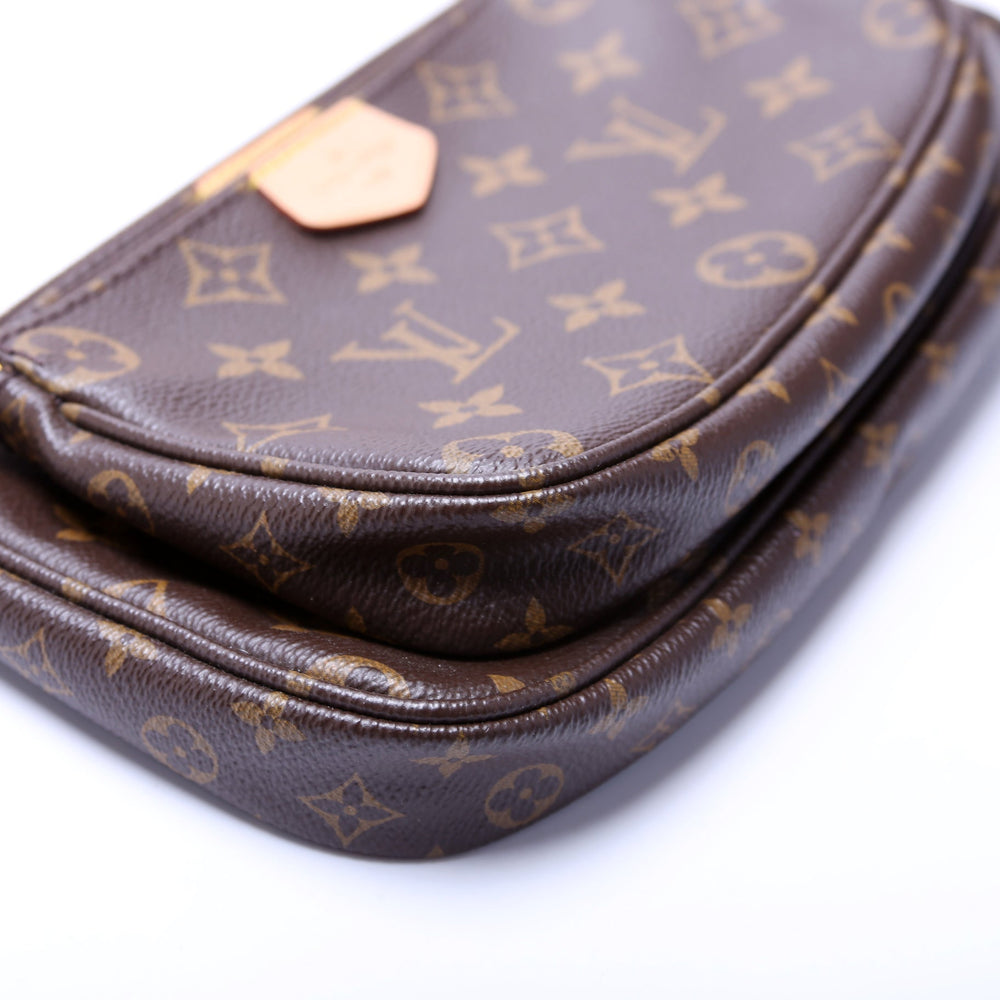 
                      
                        Multi Pochette Monogram
                      
                    