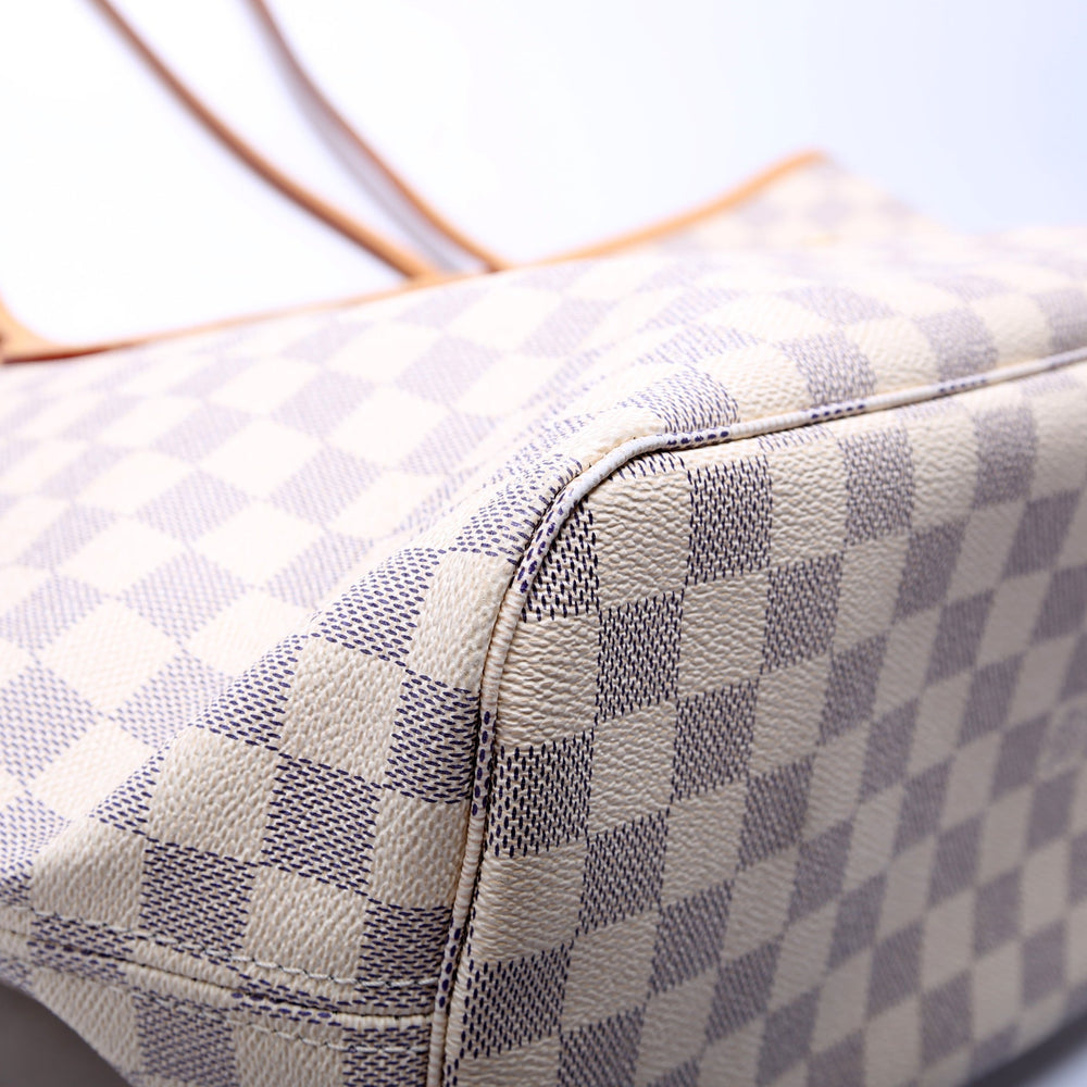 
                      
                        Neverfull MM Damier Azur
                      
                    