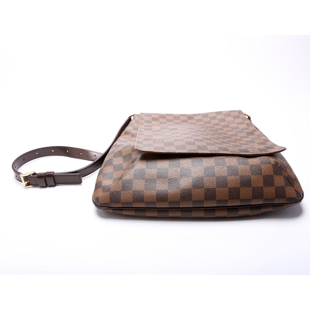 
                      
                        Musette Messenger Damier Ebene
                      
                    