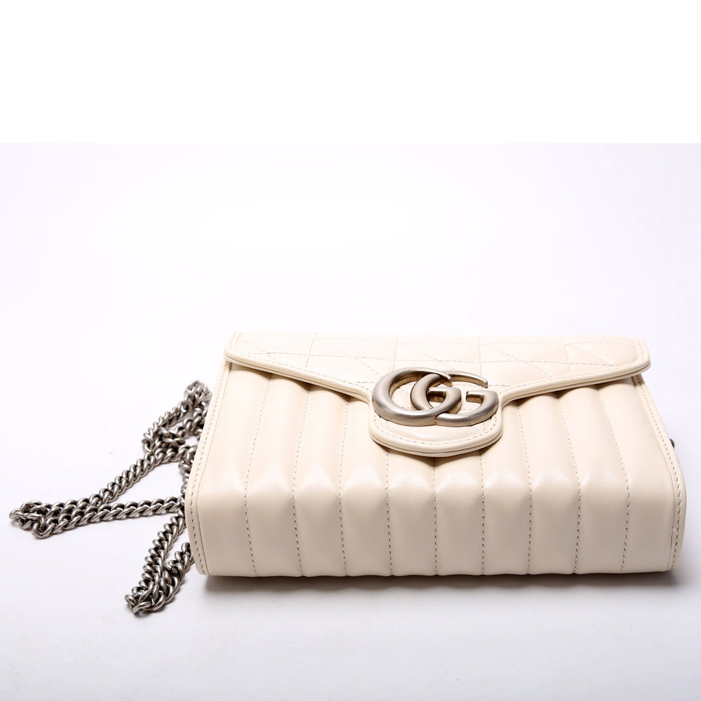 
                      
                        Marmont Aria Chain Wallet
                      
                    