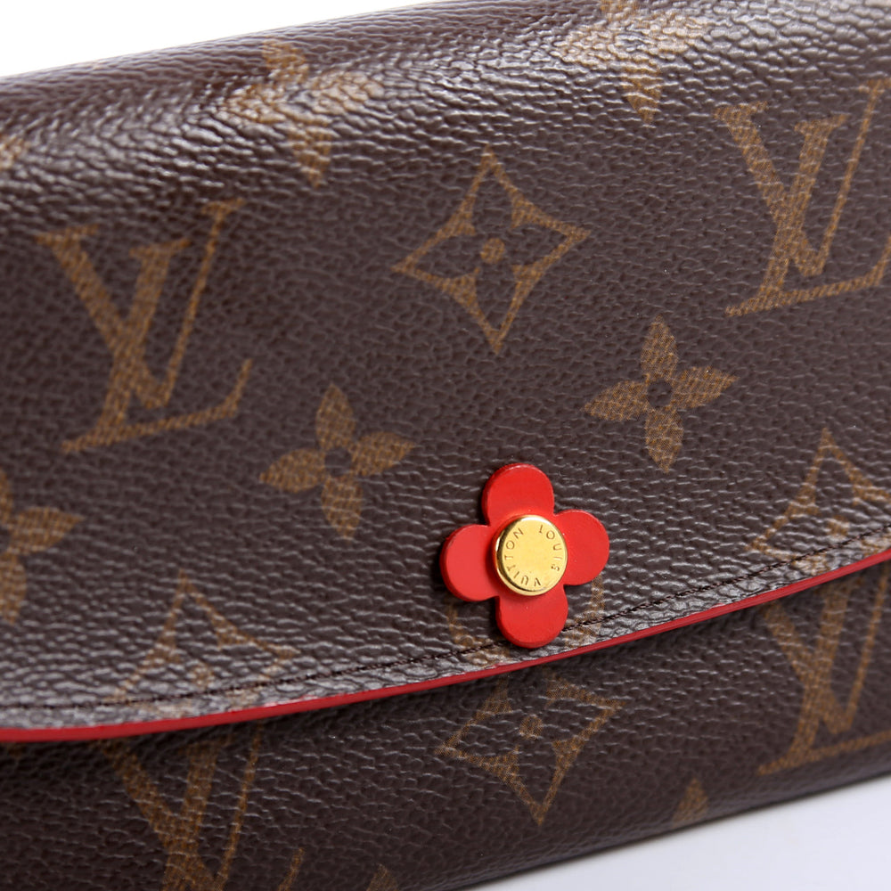 
                      
                        Emilie Wallet Flower
                      
                    