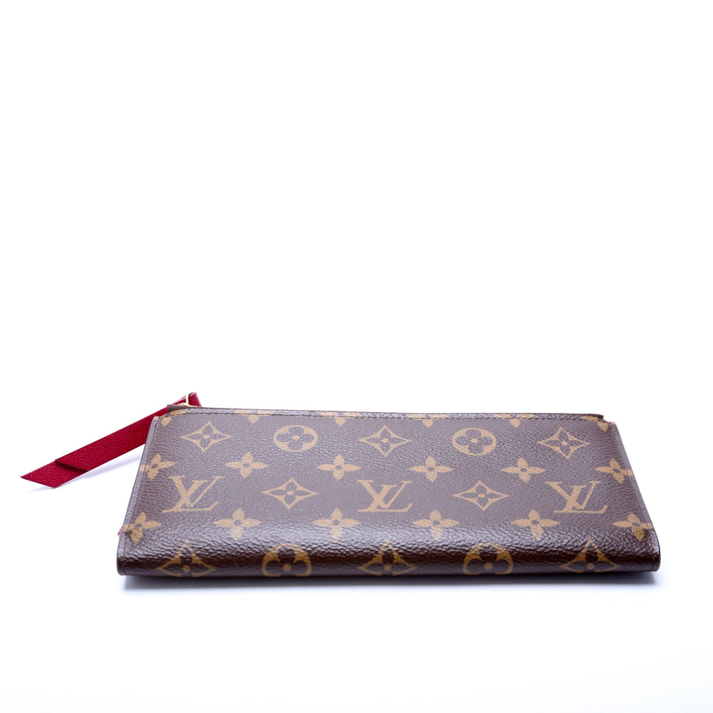 
                      
                        Adele Wallet Monogram
                      
                    