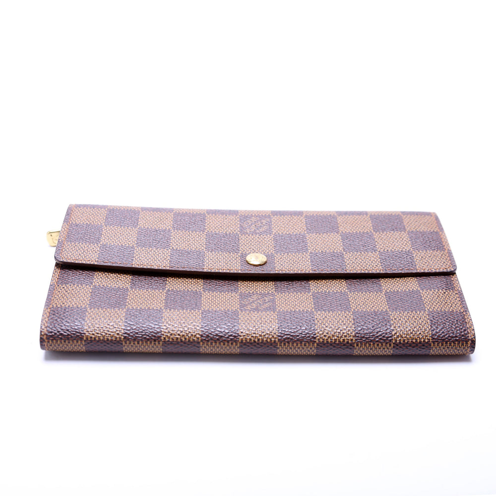 
                      
                        Porte Monnaie Wallet Damier Ebene
                      
                    