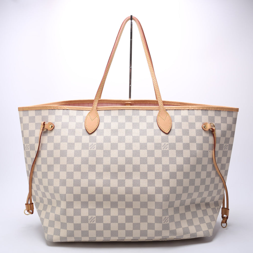 
                      
                        Neverfull GM Damier Azur
                      
                    