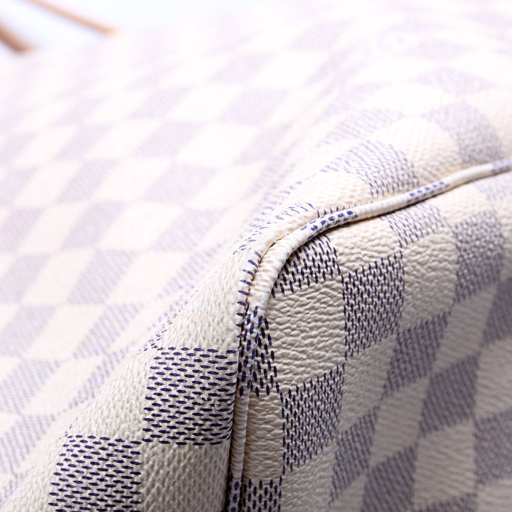 
                      
                        Neverfull GM Damier Azur
                      
                    