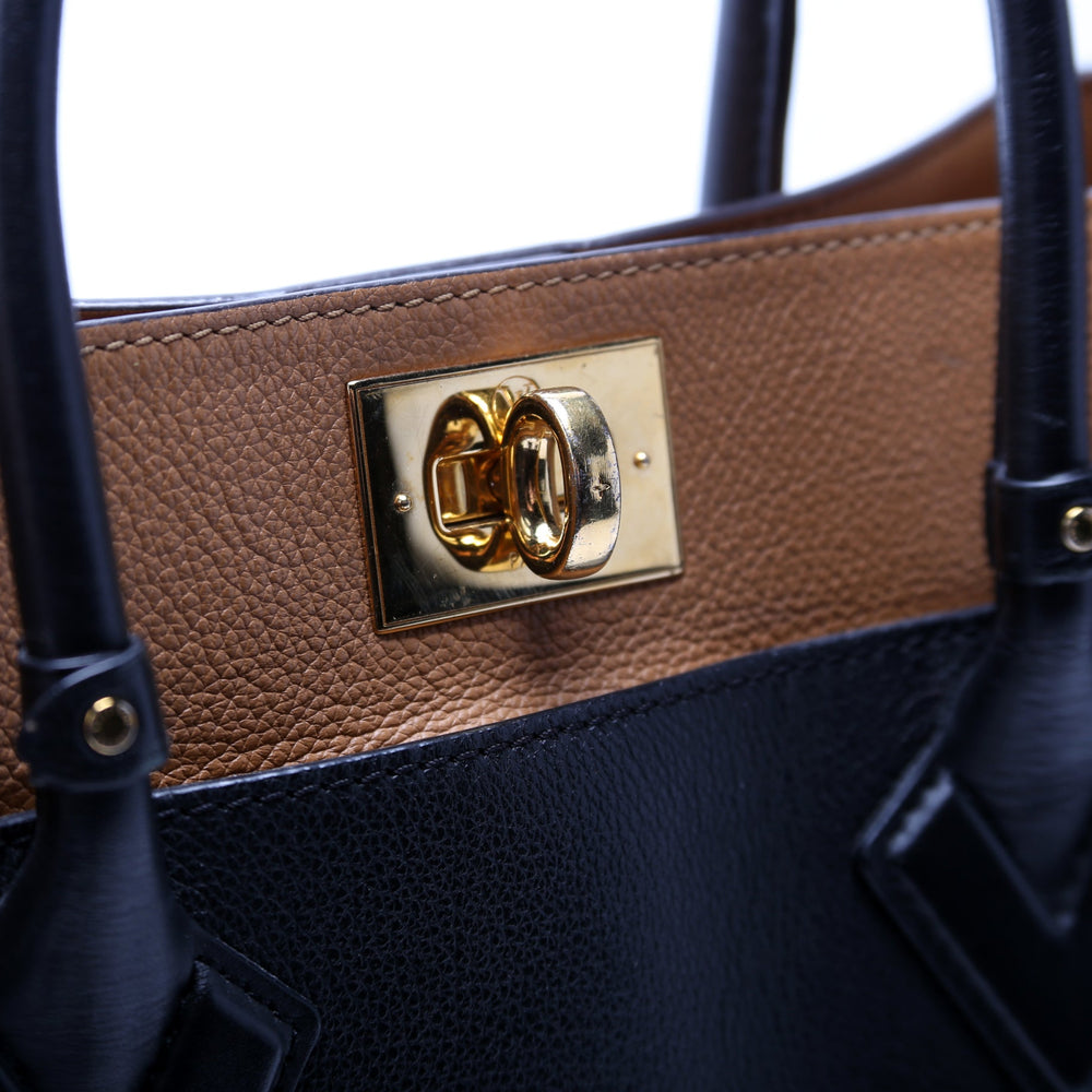 
                      
                        On My Side MM Calfskin/Monogram
                      
                    