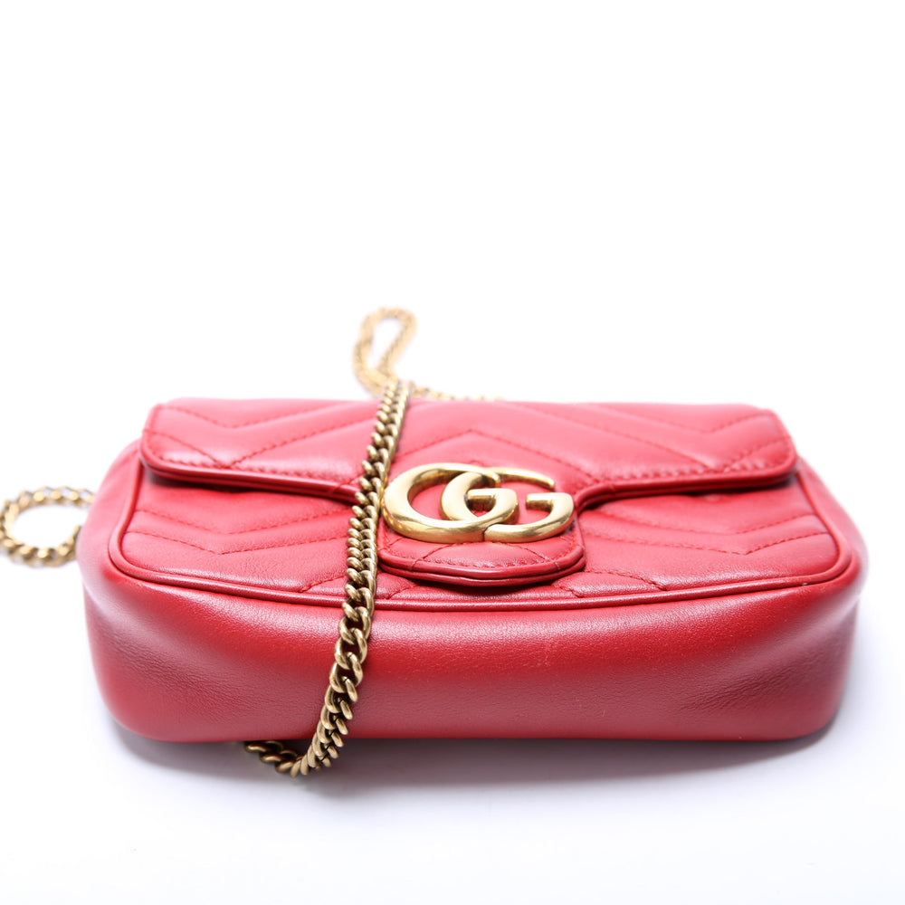 
                      
                        Marmont Leather Super Mini Flap Red
                      
                    