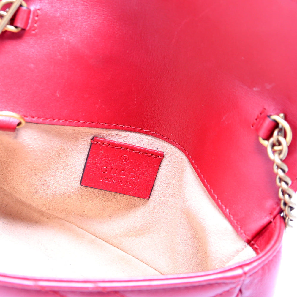 
                      
                        Marmont Leather Super Mini Flap Red
                      
                    