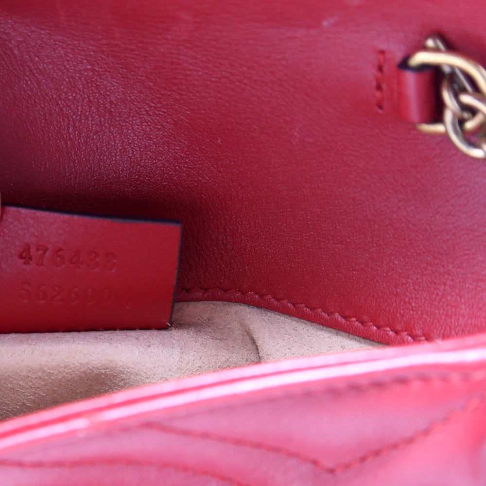 
                      
                        Marmont Leather Super Mini Flap Red
                      
                    