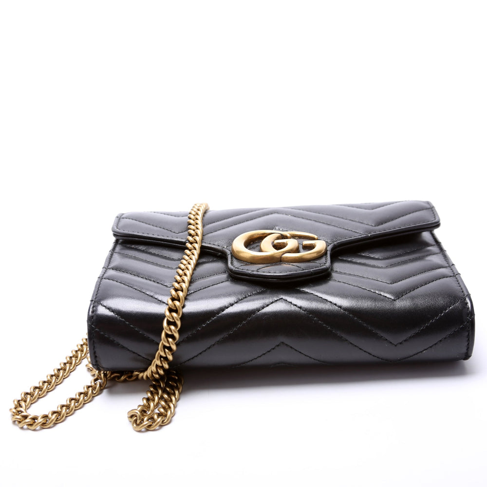 
                      
                        Marmont Chain Wallet Black
                      
                    