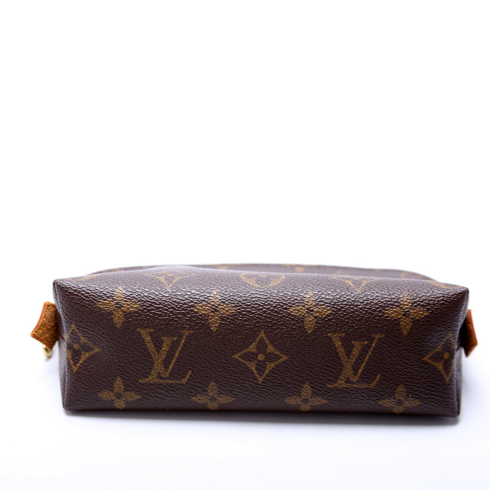 
                      
                        Cosmetic Pouch PM Monogram
                      
                    