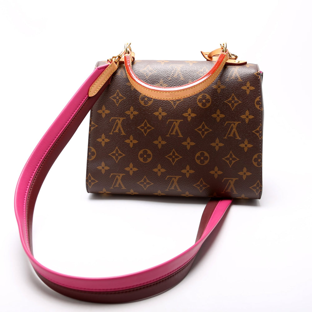 
                      
                        Cluny BB Monogram
                      
                    